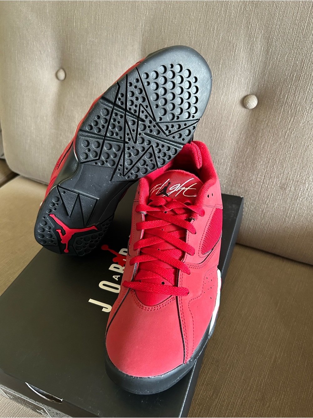 Jordan Men's Red and Black Low-Top Sneakers - Picture 6 of 8